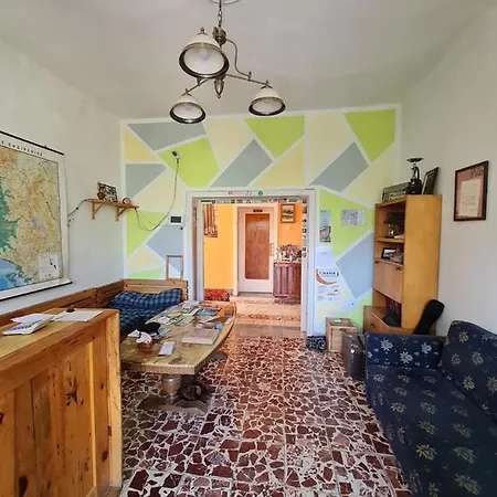 Milingona Center بيت شباب *