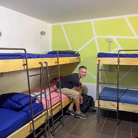 Milingona Center بيت شباب *