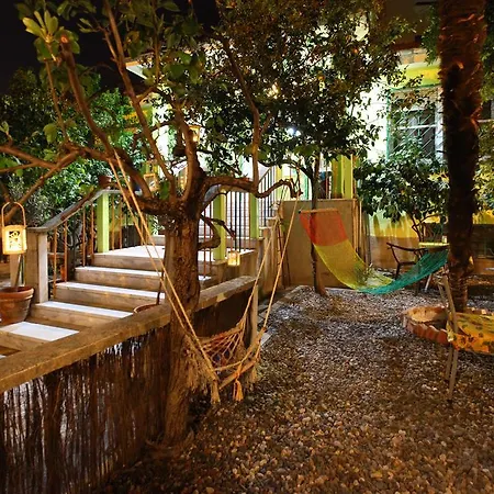 Milingona Center تيرانا