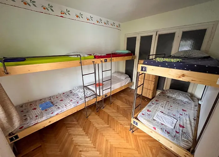 Hostel Milingona Center