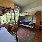호스텔 Milingona Center 티라나