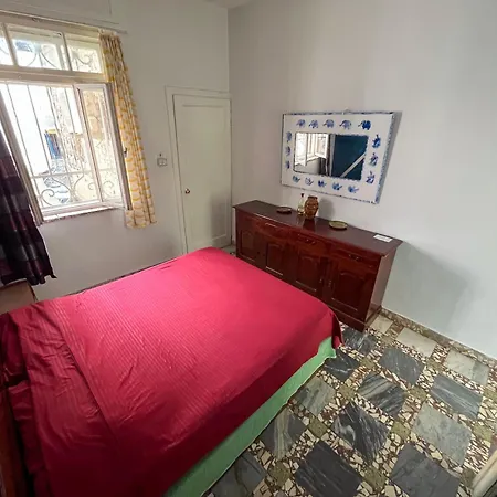 旅馆 Milingona Center *