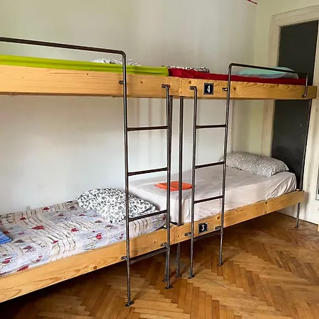Hostel Milingona Center Tirana
