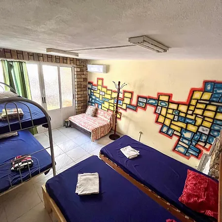 Milingona Center 旅馆 地拉那