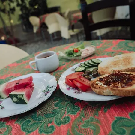 Milingona Center Hostel Tirana
