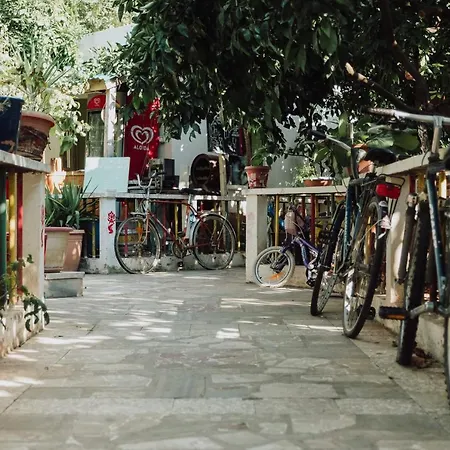 Milingona Center Hostel *