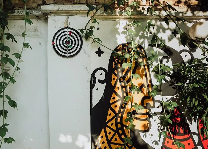 Milingona Center Хостел Тирана